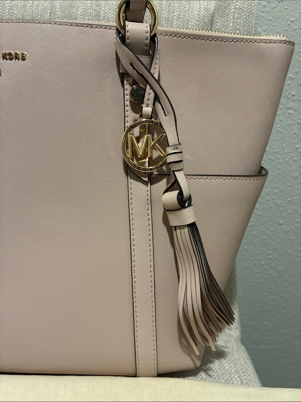Michael Kors Light Pink Saffiano Leather Tote with Tassel Charm - Picture 4 of 12